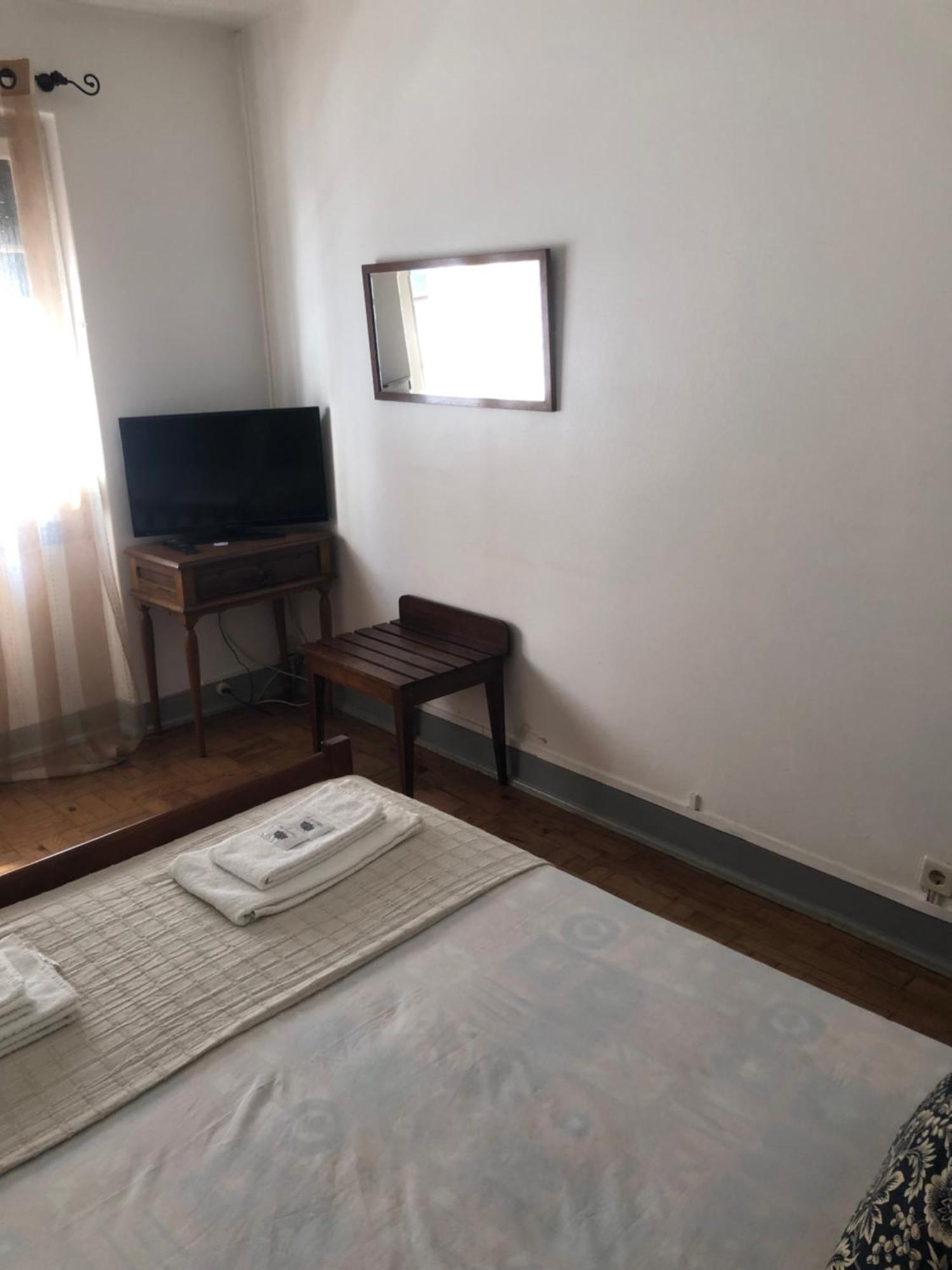 Coracoes Unidos "A Pensao" Apartment Alcobaça Екстериор снимка
