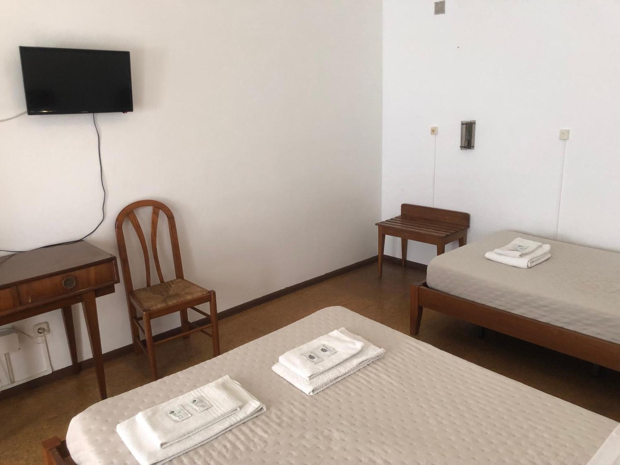 Coracoes Unidos "A Pensao" Apartment Alcobaça Екстериор снимка